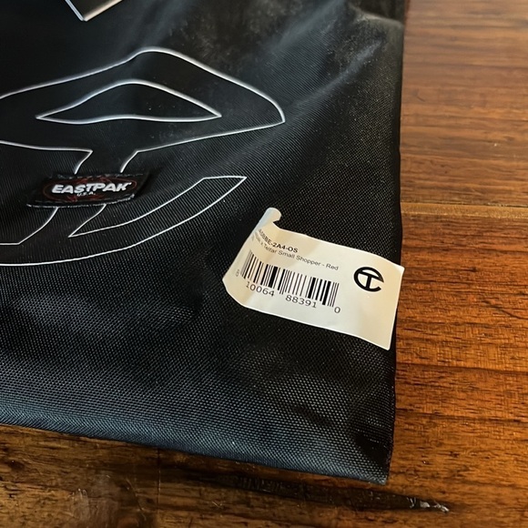 Telfar East park small shopper red. NWT - Picture 9 of 9